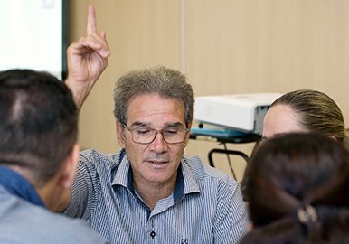 FORMANDO UM ADE: PRIMEIROS PASSOS - Instituto Positivo