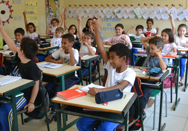 SOLUÇÕES COLABORATIVAS PARA A EDUCAÇÃO BRASILEIRA - Instituto Positivo